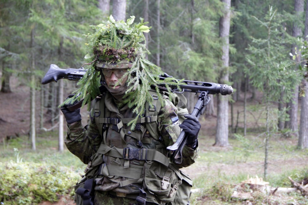 Kõrgema Sõjakooli noorkadett ühtlustamiskursusel